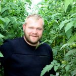 Acht jaar geleden begon Ties Verbaarschot als 21-jarige met het telen van komkommers en herfsttomaten.