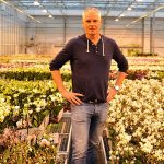 Teler Rob Olsthoorn heeft bij de bouw van zijn nieuwe kas expliciet gekozen voor een triplescherm, om zo gesloten mogelijk te kunnen telen.