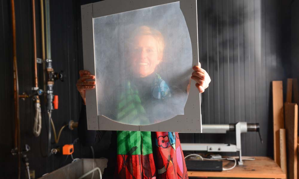 Researchers have been working with screen manufacturers to develop an objective method of determining the energy saving performance of screen fabrics.