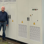 Eerste opslagbatterij geleverd aan Vlaamse aardbeienteler